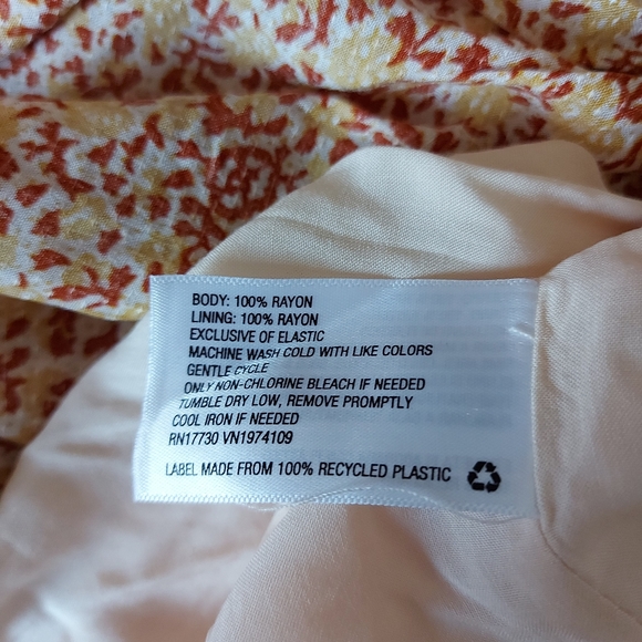 Universal Thread, Floral Ruffle Sleeve, MIDI Dress - Picture 6 of 6